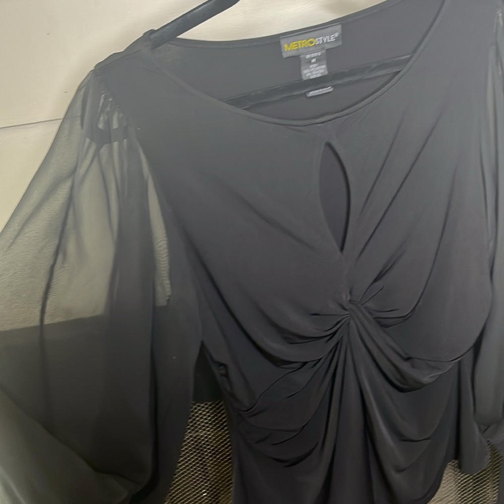 Keyhole evening blouse - Picture 3 of 3